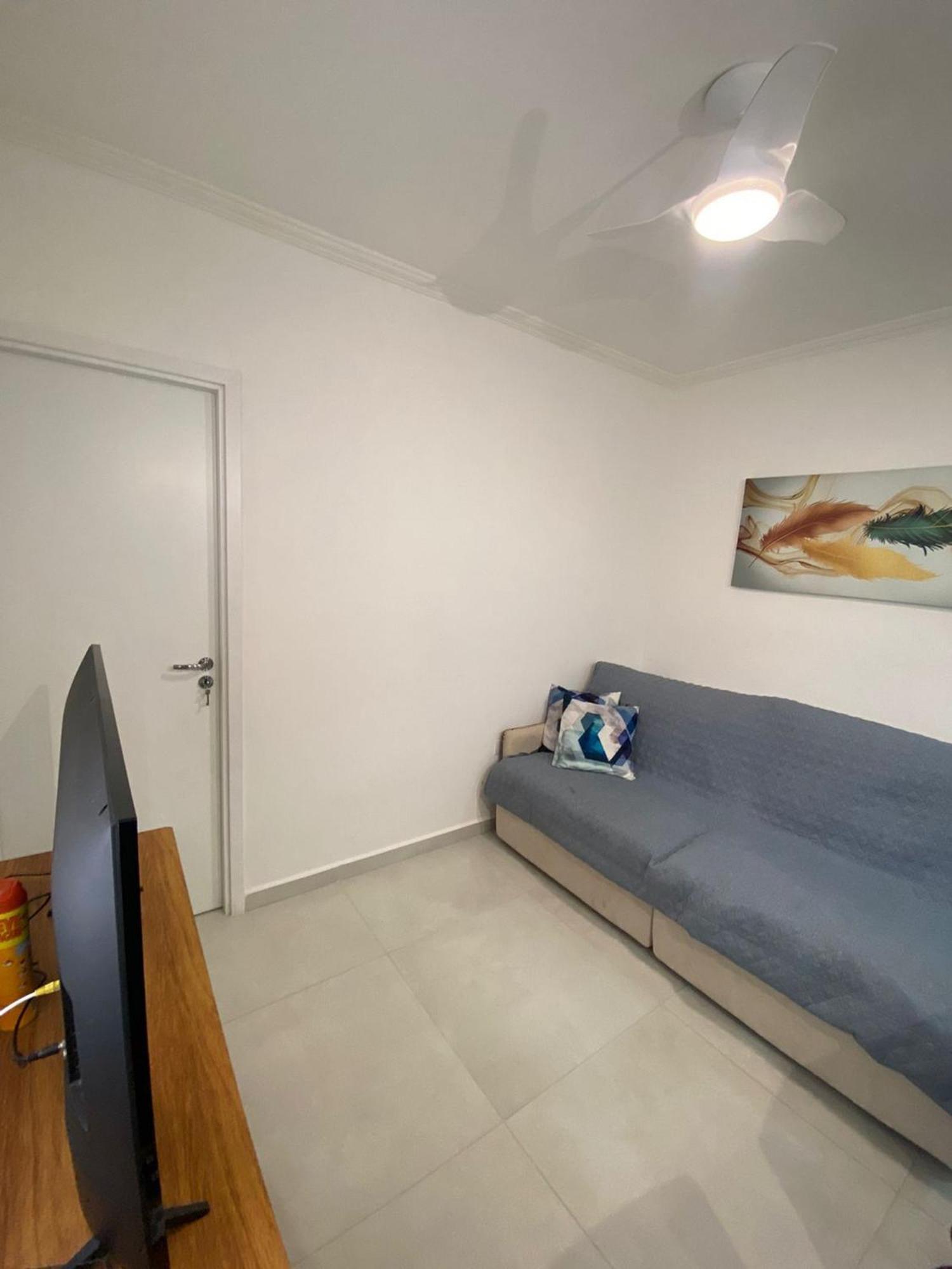 Canto Forte- Suite C/Varanda - Ate 5 Hospedes- Garagem - Wi Fi E 200 Metros Da Praia, 50 Metros Da Av Gastronomica Da Pg Praia Grande  Exterior photo