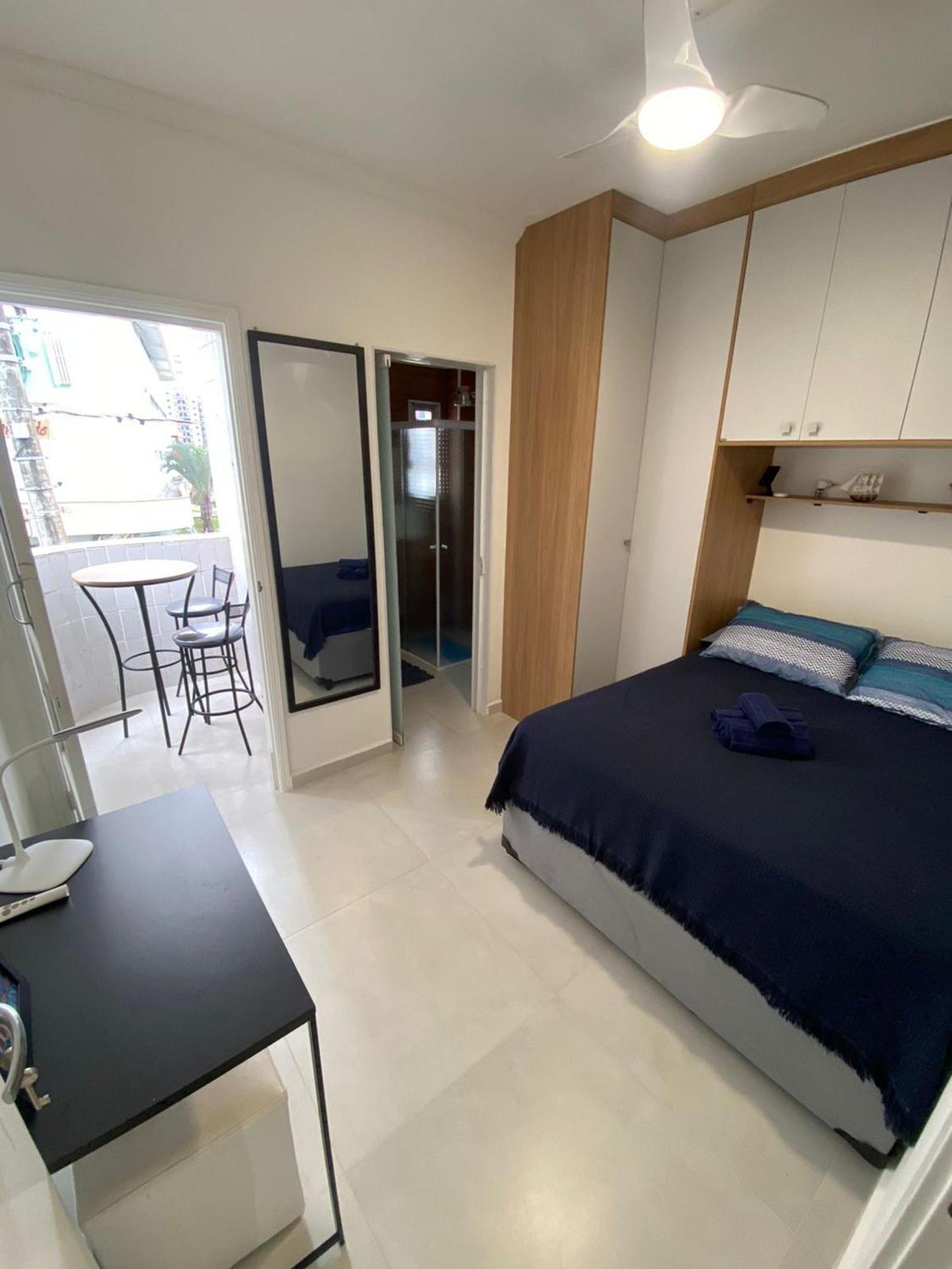 Canto Forte- Suite C/Varanda - Ate 5 Hospedes- Garagem - Wi Fi E 200 Metros Da Praia, 50 Metros Da Av Gastronomica Da Pg Praia Grande  Exterior photo